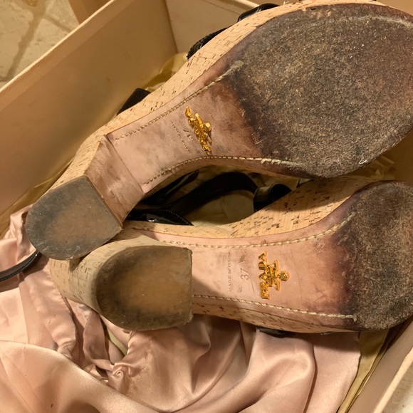 Prada shoes , wedged heels - Picture 3 of 8